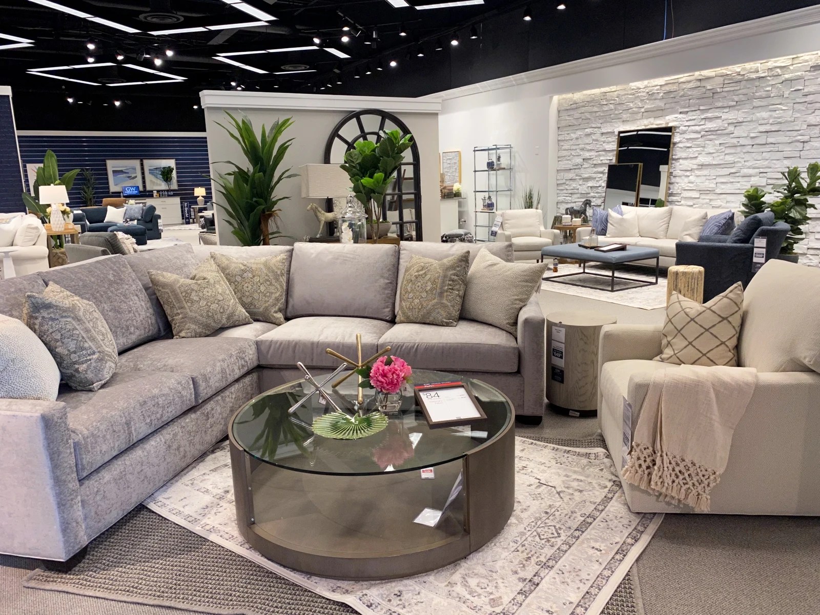 Genesis Financial Solutions Partners with Gardner White in a Financing